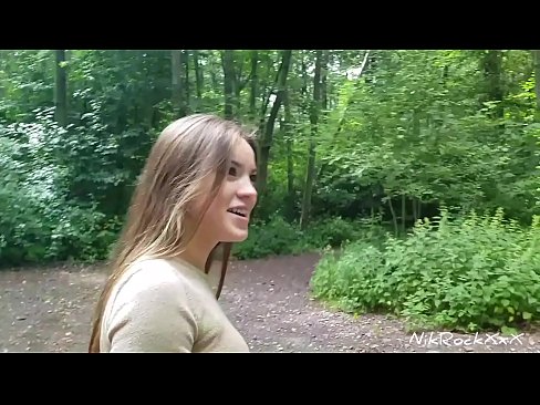 ❤️ Eu sugeri à Evelina que fodêssemos em um lugar público! Ela disse que sim. Então eu a fodi no traseiro e me vim na boca dela. Depois ela se mijou. Sexo de qualidade em nós ﹏