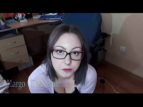 ❤️ Garota Sexy com Dildo de Óculos Chupa Profundamente na Câmera Sexo de qualidade em nós ﹏