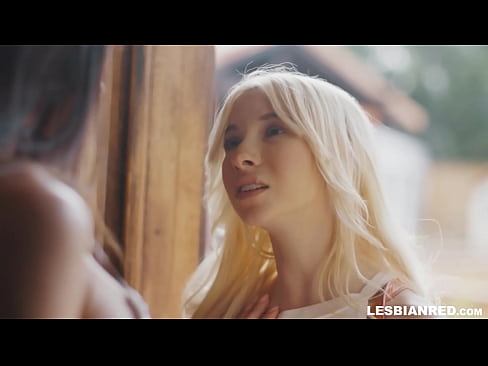 ❤️ A menina volta para casa alguns meses depois e acaba comendo a xoxota de sua madrasta Sexo de qualidade em nós ﹏